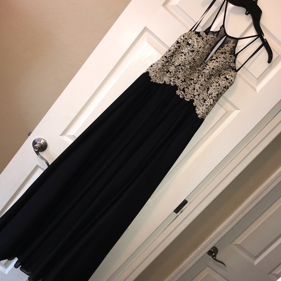 Beautiful Black & Gold Prom Dress - Picture 2 of 7